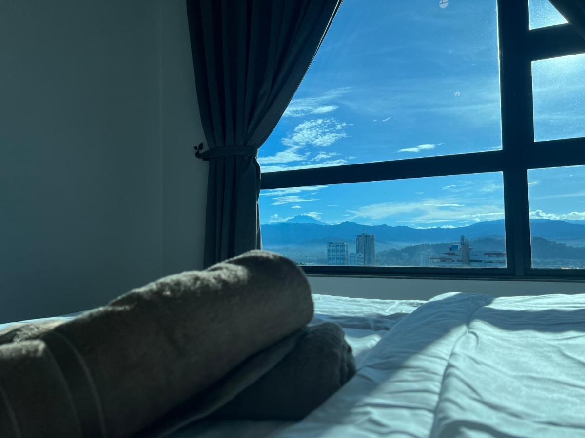 Tk Homestay - Sea View And Mount Kinabalu View コタキナバル エクステリア 写真